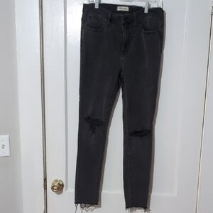 Black Distressed Women's Jeans